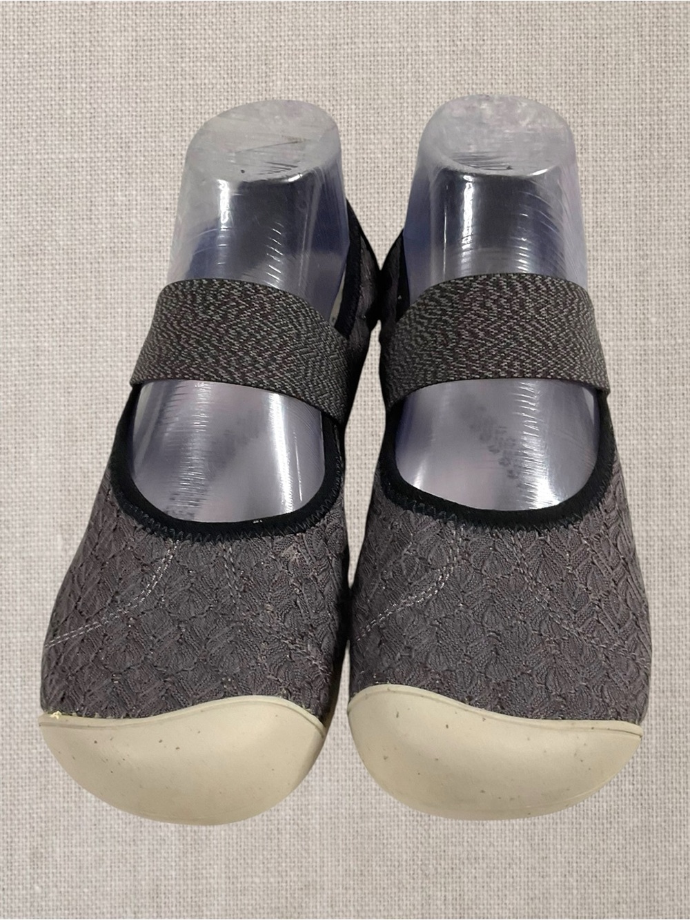 KEEN Sienna MJ Women's Gray Elastic Strap Casual Slip-On Shoes Size 7.5M